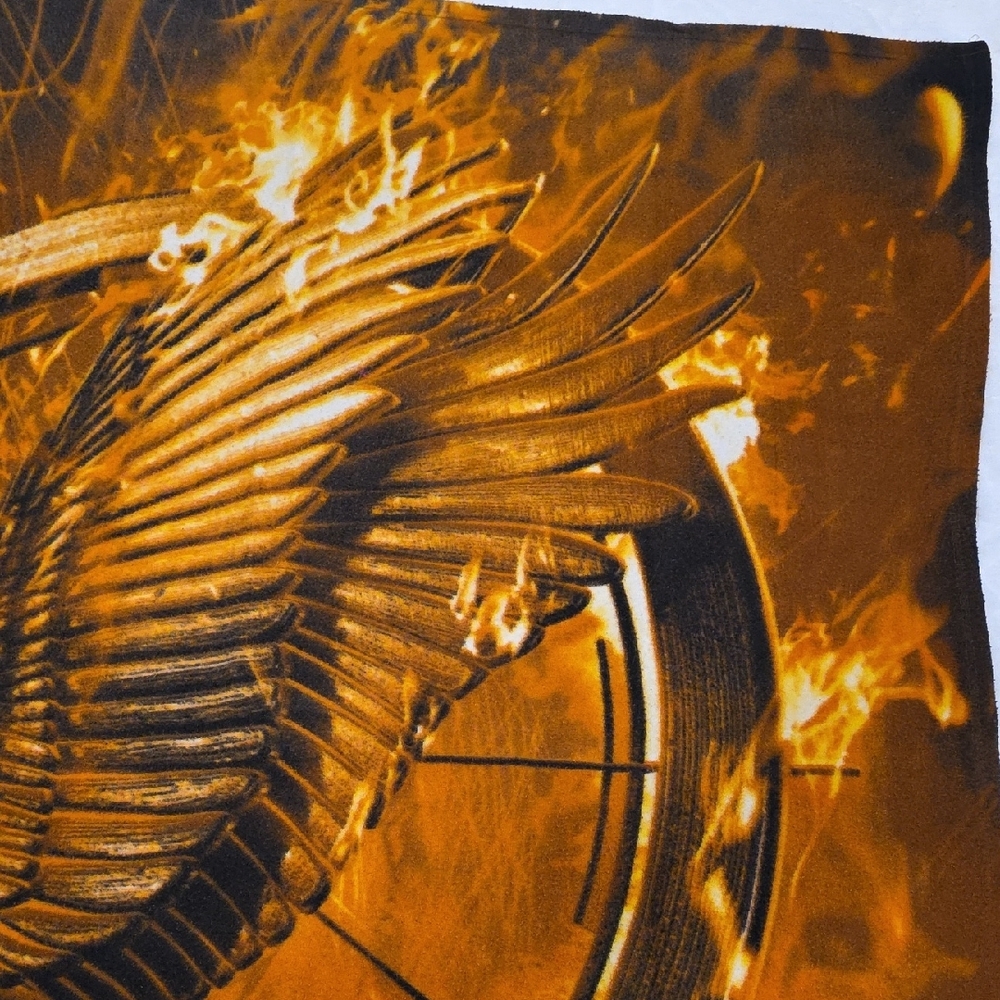 The Hunger Games Tapestry - Fiery Orange and Black - Picture 5 of 7